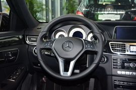 2015款奔驰E320L 运动型 4MATIC