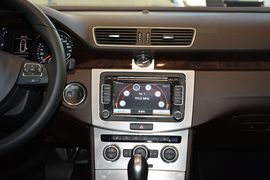 2015款大众迈腾旅行轿车2.0TSI舒适型