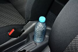 2015款铃木吉姆尼1.3 AT JLX导航版到店实拍