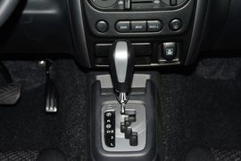2015款铃木吉姆尼1.3 AT JLX导航版