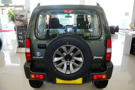 2015款铃木吉姆尼1.3 AT JLX导航版
