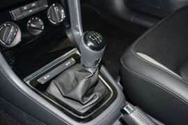 2015款大众宝来 质惠版 1.6L手动舒适型