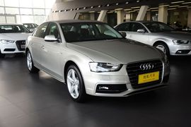 2016款奥迪A4L 45TFSI quattro个性运动型
