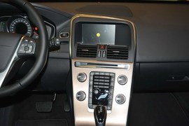 2016款沃尔沃XC60 2.0T T5智进版