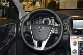 2016款沃尔沃XC60 2.0T T5智进版