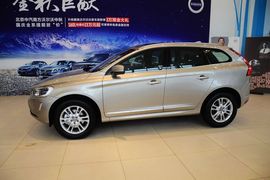 2016款沃尔沃XC60 2.0T T5智进版