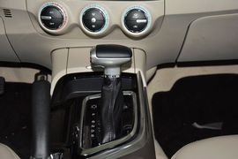 2015款广汽传祺GA6 1.8T自动舒适版