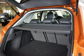 2015款奥迪Q3 35TFSI 300万纪念智领版
