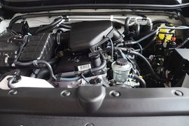 2016款丰田普拉多2.7L自动豪华版