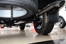 2016款丰田普拉多2.7L自动豪华版
