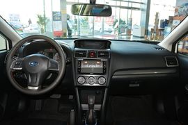 2015款斯巴鲁XV 2.0L特装运动版