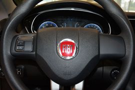 2015款菲亚特菲翔1.4T手动悦享版