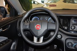 2015款菲亚特菲翔1.4T手动悦享版