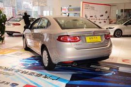 2015款菲亚特菲翔1.4T手动悦享版