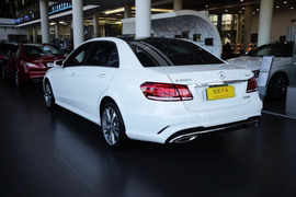 2015款奔驰E400L运动豪华型 4MATIC