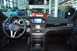 2015款奔驰E400L运动豪华型 4MATIC