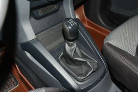 2013款福特翼博1.5L手动舒适型