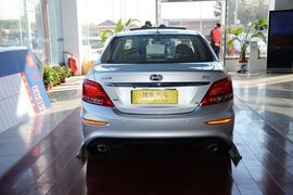 2015款比亚迪速锐1.5L手动豪华型