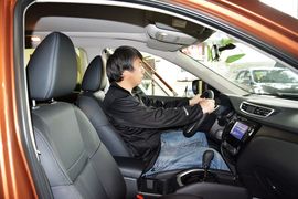 2014款日产奇骏2.0L XL CVT舒适版两驱