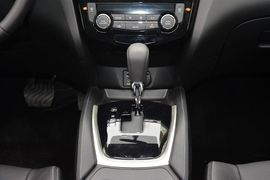 2014款日产奇骏2.0L XL CVT舒适版两驱