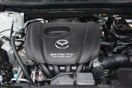 2016款马自达3Axela昂克赛拉三厢1.5L手动舒适型