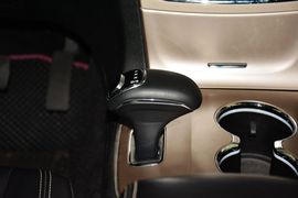 2015款Jeep大切诺基3.0L旗舰尊悦版