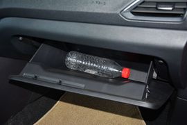 2015款MG名爵锐行1.4TGI自动豪华版到店实拍