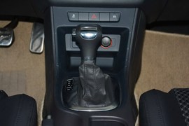 2015款MG名爵锐行1.4TGI自动豪华版