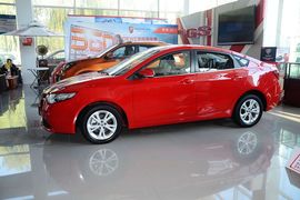 2015款MG名爵锐行1.4TGI自动豪华版