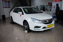 2015款比亚迪速锐1.5L手动舒适型