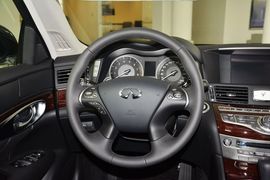 2015款英菲尼迪Q70L 2.5L悦享版
