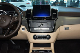 2015款奔驰GLE320 4MATIC