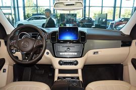 2015款奔驰GLE320 4MATIC