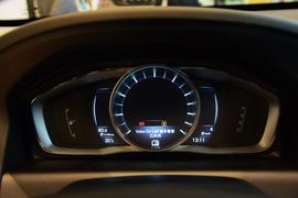 2016款沃尔沃XC60 2.0T T5智远版
