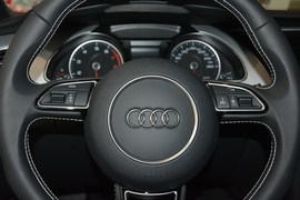2016款奥迪A5双门45TFSI舒适型