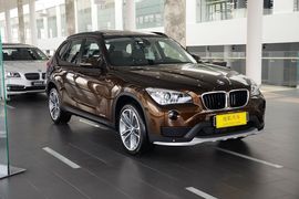 2015款宝马X1 sDrive18i领先晋级版