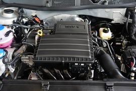 2015款大众朗逸1.6L手动舒适型