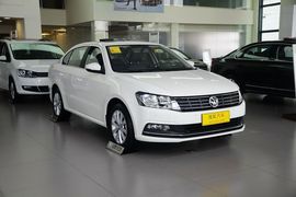 2015款大众朗逸1.6L手动舒适型