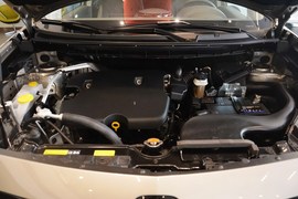 2016款雷诺科雷傲2.0L两驱舒适版