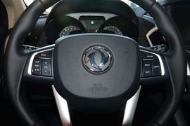 2015款东风风神AX7 2.0L自动智逸型