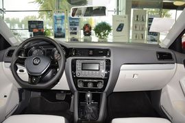 2015款大众速腾230TSI DSG舒适型