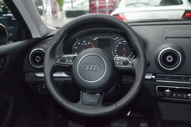 2015款奥迪A3 Sportback 自动舒适型