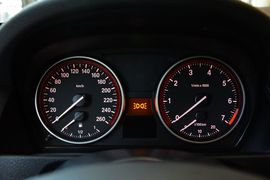 2015款宝马X1 xDrive20i时尚晋级版