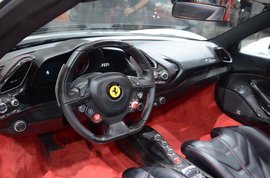 2015款法拉利488 Spider