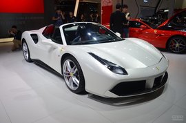 2015款法拉利488 Spider