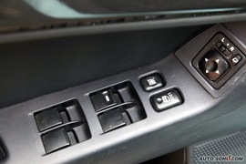 车门内部控制面板