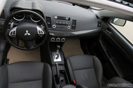2010款三菱蓝瑟翼神2.0L运动旗舰版