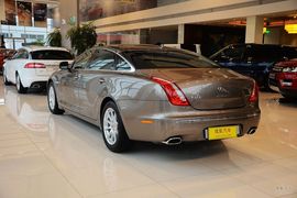 2015款捷豹XJL 2.0T 80周年典藏典雅商务版