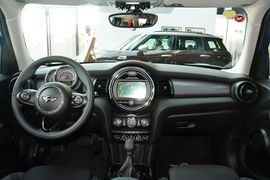 2015款MINI COOPER Fun 1.5T 五门版