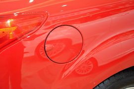 2015款福特福克斯三厢1.0L GTDi手动超能风尚型